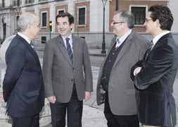 Pablo Llanera , Vicente Guilarte , Narcelino Sexmero e Ignacio Martín / G. Villamil