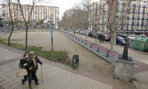 Plaza del barrio de Garrido, donde se prevé construir el aparcamiento. / Almeida