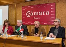 Loreto Pérez García, Antonio Méndez Pozo, Cristino Díe y Miguel Ángel Ortega, en la presentación de la segunda edición de 'La Mirada curiosa'. / Ricardo Ordóñez-Ical