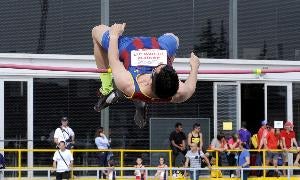 Javier Bermejo en pleno salto / R. Otazo