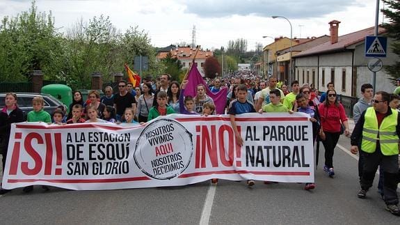 Manifestación en Velilla a favor de la estación de San Glorio.