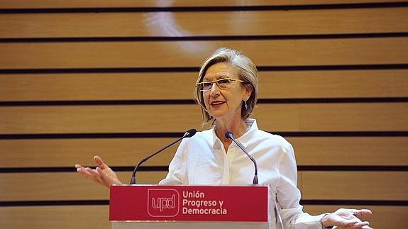 Rosa Díez, durante el acto de su partido UPyD, ayer en Valladolid. 