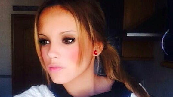 Gloria Camila visitó a su padre acompañada de Ana María Aldón. 