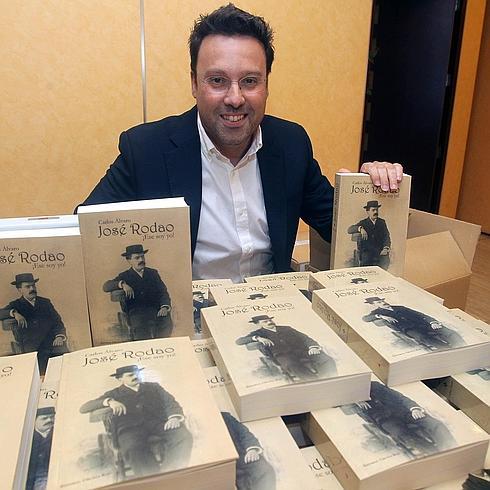 El periodista de El Norte de Castilla Carlos Álvaro, ayer antes de la presentación.