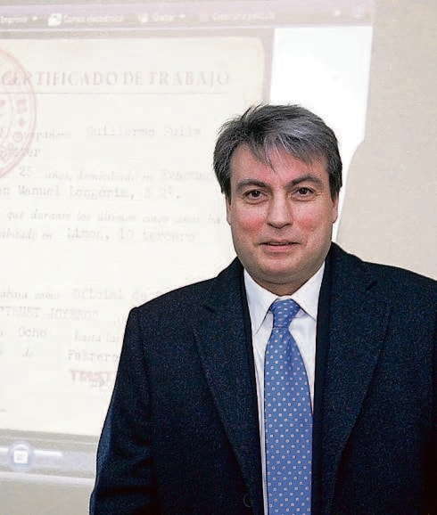 Policarpo Sánchez preside la asociación Salvar el Archivo. 