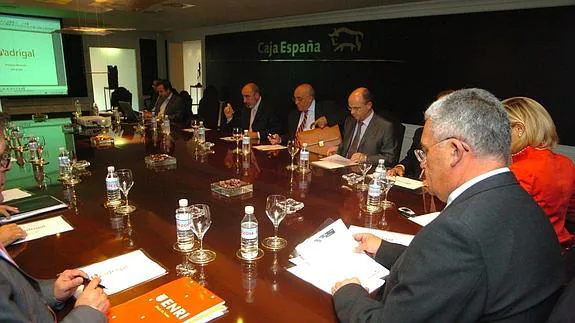 Reunión de Madrigal en 2006 en la que se decidió la compra del 40% de las acciones de El Árbol 