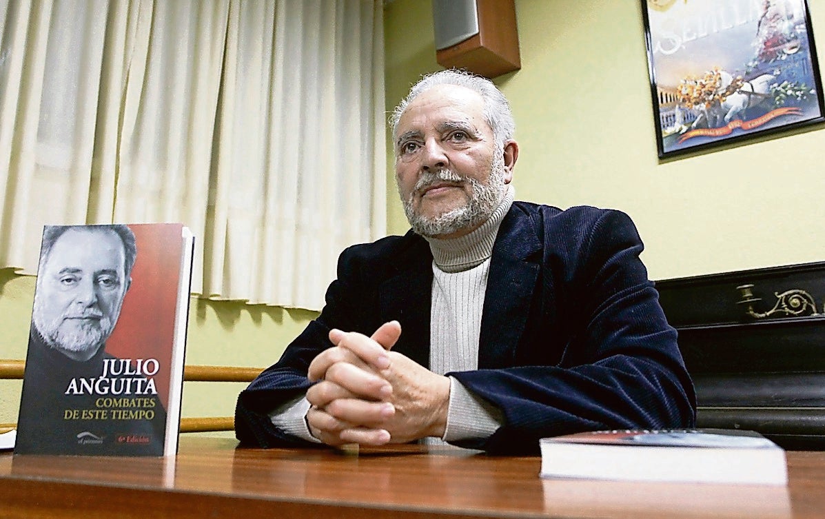 Julio Anguita.