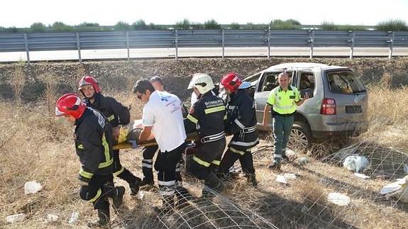 Accidente de tráfico en la A-62 entre Sancti Spiritus y Martín de Yeltes (Salamanca) en el que dos personas han resultado heridas