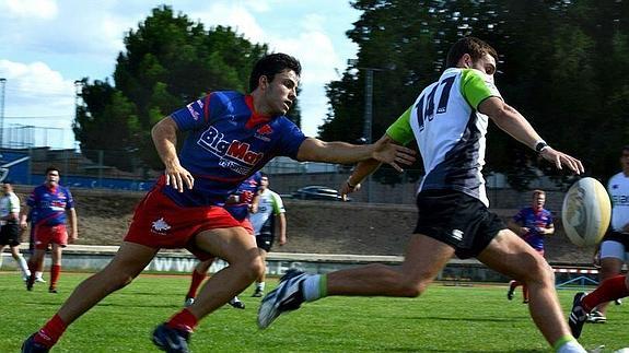 Momento del partido entre el Big Mat Tabanera Lobos y el Soto del Real. Close Up Photography