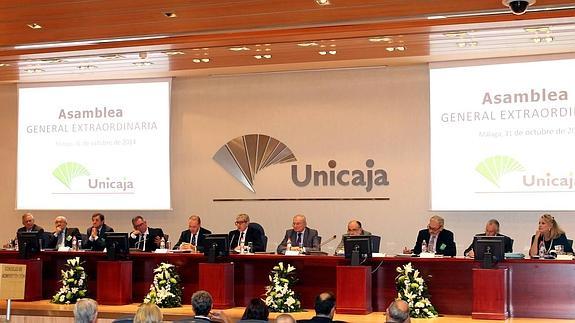 Presidencia de la asamble general de Unicaja celebrada en Málaga. 