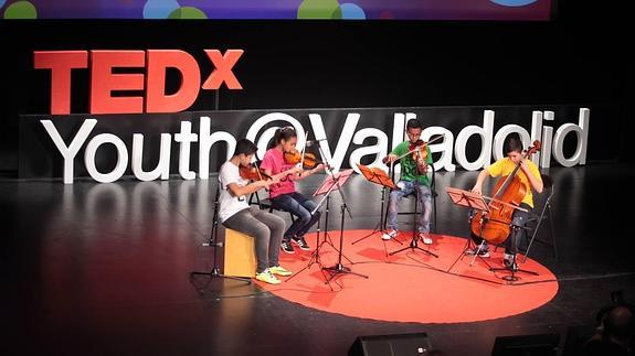 Quince jóvenes exponen sus ideas y pasiones en el TedxYouth para mejorar el mundo