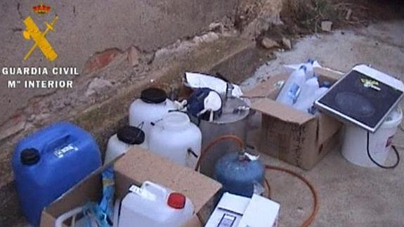 Materiales intervenidos en la operación policial.