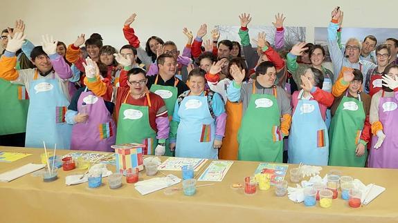 Leo Harlem apadrina un taller para fomentar la creatividad de personas con discapacidad