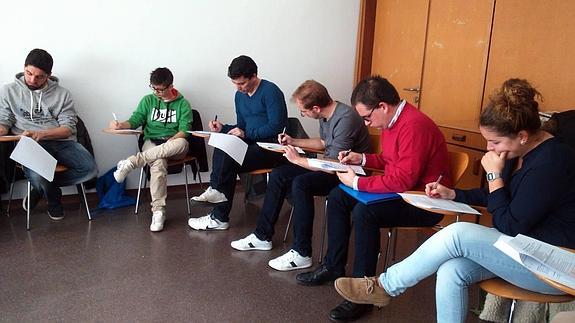 Asistentes al curso en Villamuriel. 