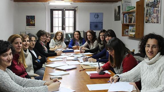 Un momento de la reunión. El Norte