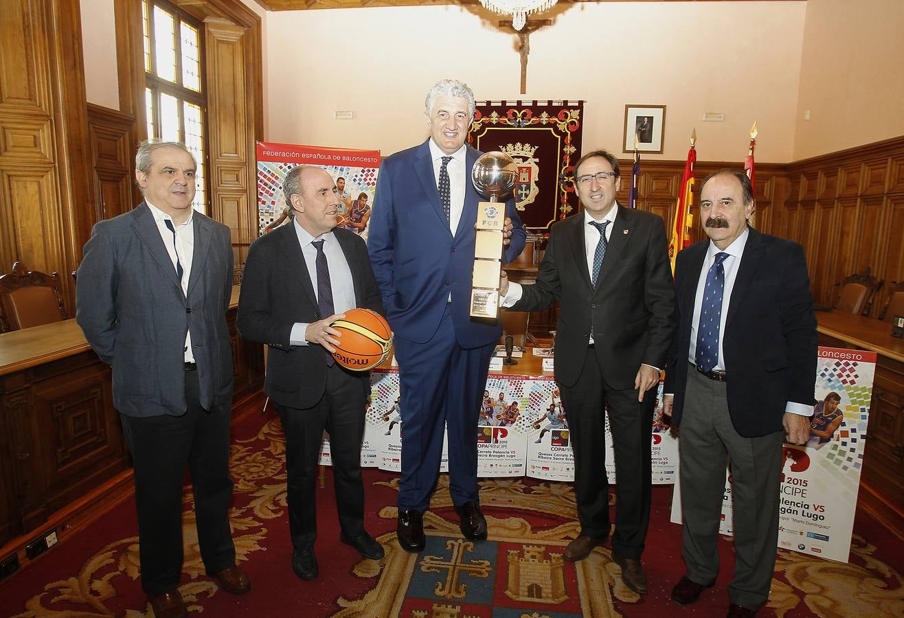 Gonzalo Ibáñez, José María Hernández, Fernando Romay, Alfonso Polanco y Carlos Sainz.