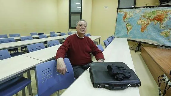 Pepe Semolinos, en la facultad de Filosofía y Letras.