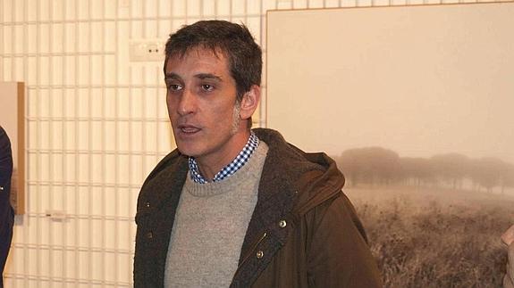 Miguel Vallinas, en su estudio.