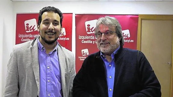 El coordinador provincial de IU, Domingo Benito, junto a José María González.