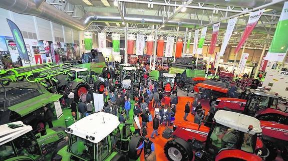 Exposición de maquinaria en uno de los puestos de Agraria, certamen clausurado este sábado en la Feria de Valladolid. 