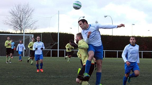 Momento de un partido de una jornada anterior de la Segunda Provincial. 
