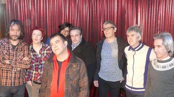 Los Positivos, Veredicto Final, Los Cardiacos, Los Flechazos, Búfalo... las fuerzas de la Movida. 