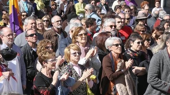 Asistentes a la manifestación del Día Internacional de la Mujer.