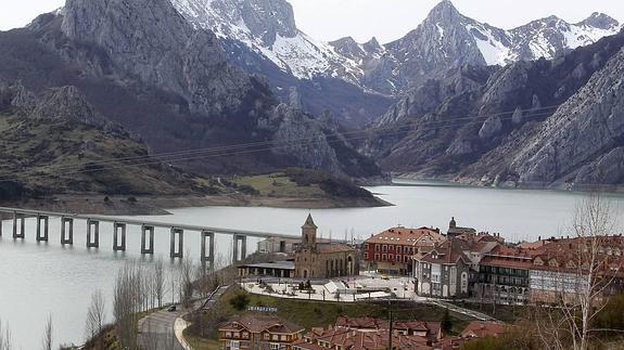 Embalse de Riaño, en León.