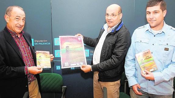 José Antonio Alonso, entre Gonzalo Mota, a la izquierda, y Alfredo Milano.