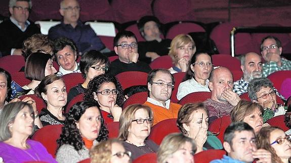 Un grupo de espectadores, en la clausura de la Muestra de Cine, el pasado sábado en el Ortega. 