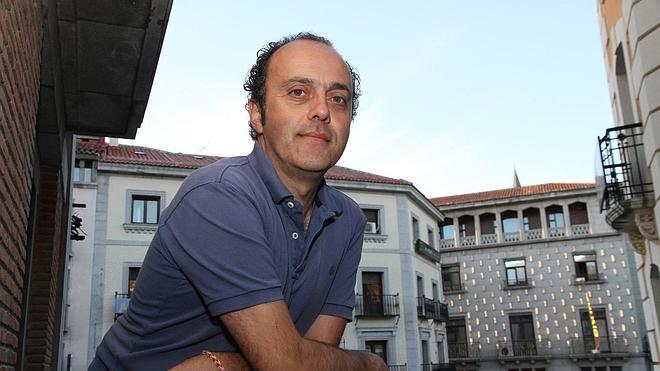 El coordinador de IU en Segovia dice que no pagará una multa «ni harto de vino»