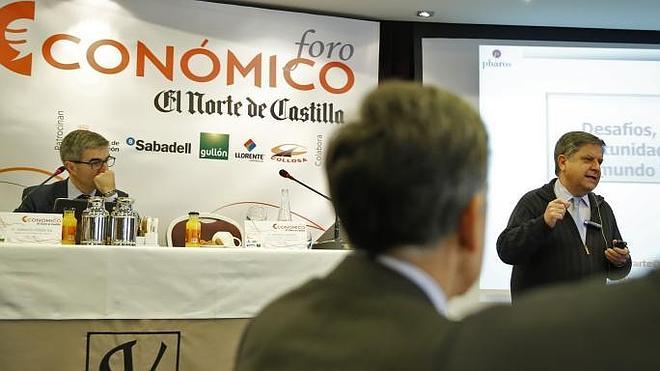 Foro Económico de El Norte de Castilla con Marcos Urarte. 