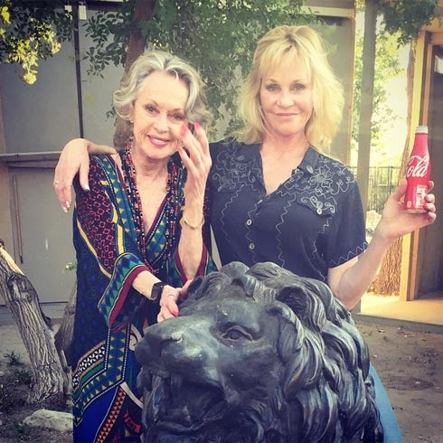 Melanie Griffith posa con su madre 