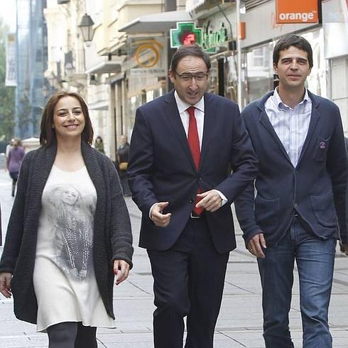 Miriam Andrés (PSOE), Alfonso Polanco (PP) y Juan Gascón (Ganemos Palencia)