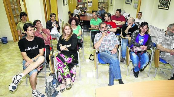 Reunión del consejo político de IUl.