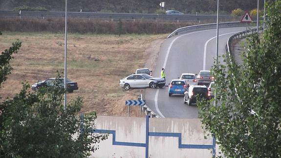 Los vehículos en el lugar del accidente.