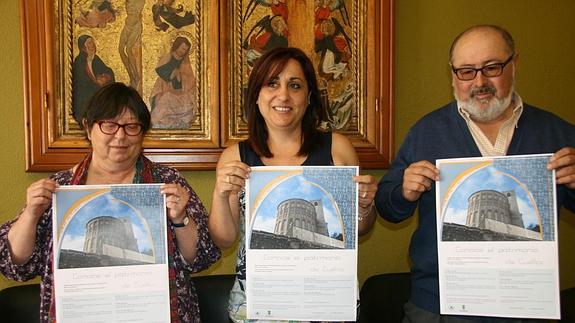 Julia Montalvillo, Nuria Fernández y Juan Carlos Llorente, en la presentación. M. Rico