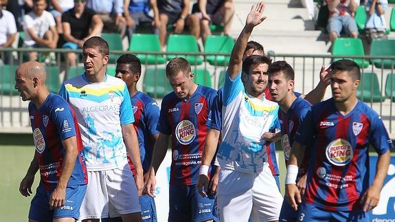 Momento del partido de ida entre la Segoviana y el Algeciras. 