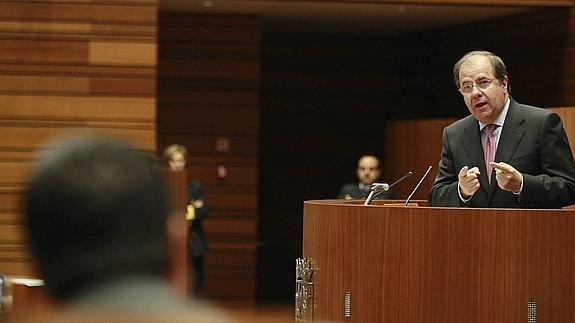Juan Vicente Herrera durante el debate de investidura del 2011. 