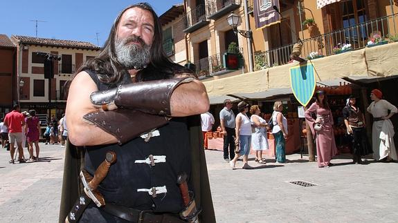 Las calles de Ayllón se han poblado de personajes medievales. Antonio Tanarro