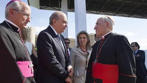 El ministro del Interior recalca que “Santa Teresa ha puesto el nombre de Ávila en el mundo”