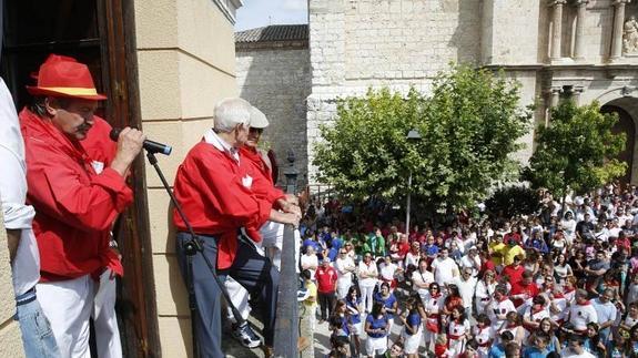 Los Revoltosos fueron los encargados de pronunciar el pregón de las fiestas de Tudela.