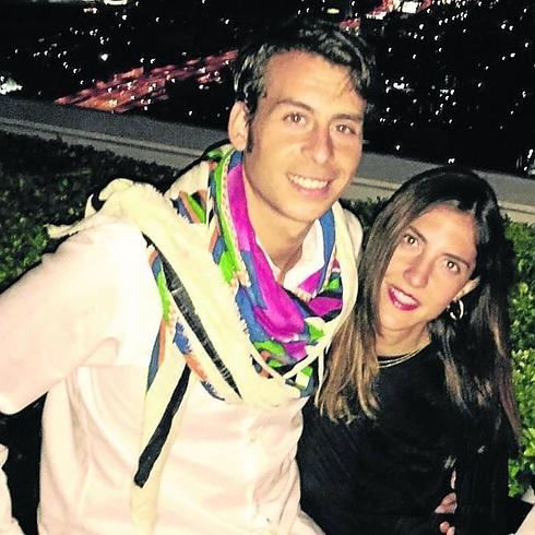 Rubén Valdivieso y Cristina Herreras en Bangkok.