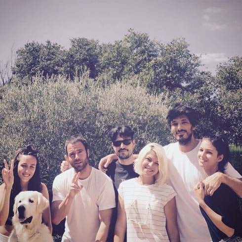 Thaïs Blume disfrutando de una agradable jornada con Andrés Velencoso y Úrsula Corberó. 