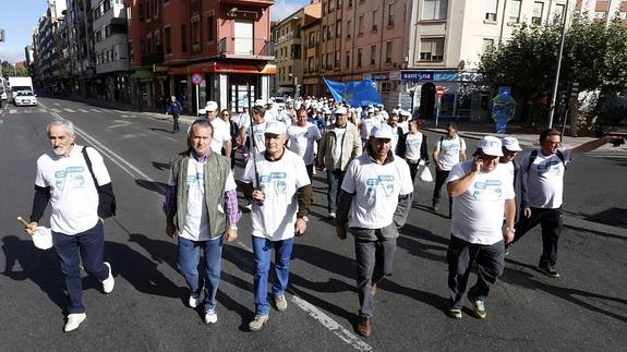 Inicio de la marcha blanca en la capital leonesa.