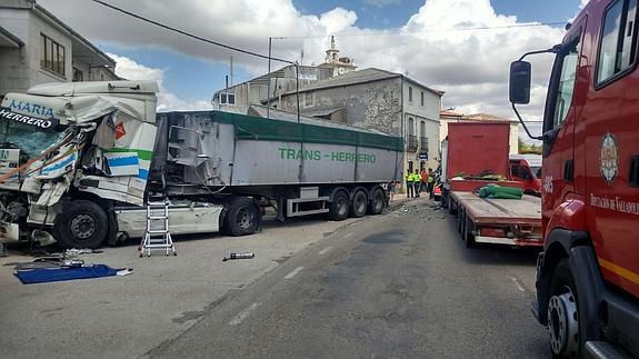 Estado de uno de los camiones implicados en el accidente.