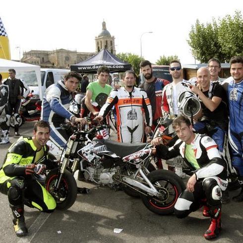 Asisitentes a la concentraicón motera de el sábado en Ciudad Rodrigo. 