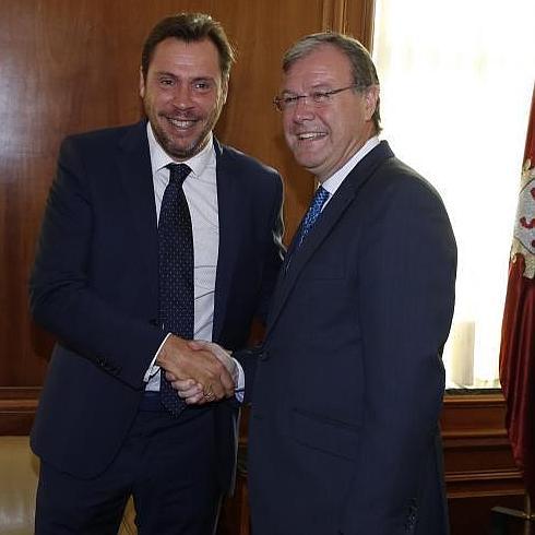 Óscar Puente y Antonio Silván, alcaldes de Valladolid y León. 