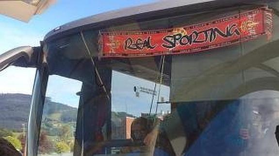 Fotografía del autobús de Alsa que generó la polémica.