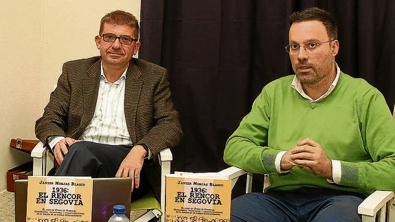 Javier Monjas y Carlos Álvaro, este jueves durante la presentación. 